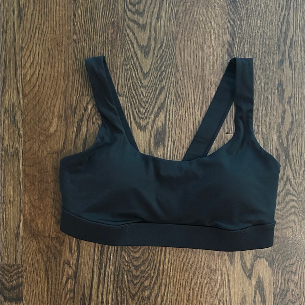Black Vuori Women's Sports Bra